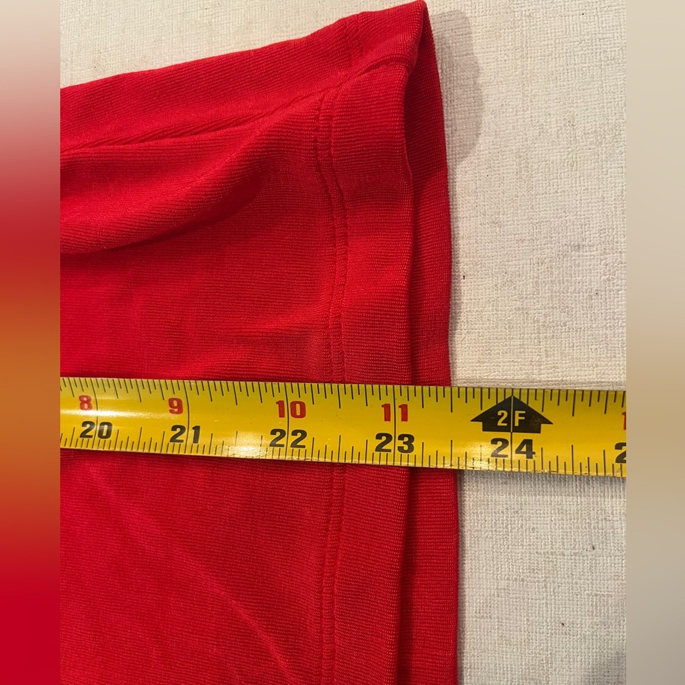 Chico's Travelers vibrant Red flutter sleeve Top. GUC! - Picture 6 of 6